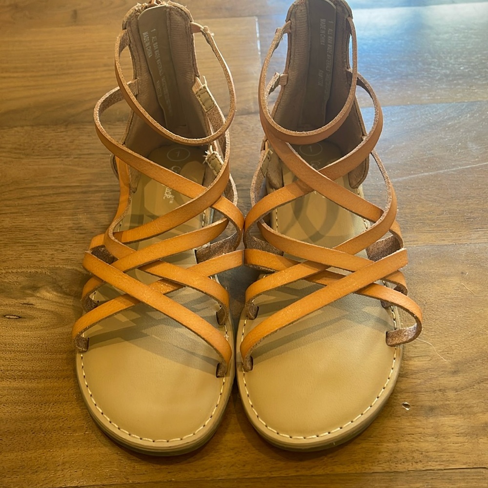Cat and Jack summer sandals tan brown size 1 big kid